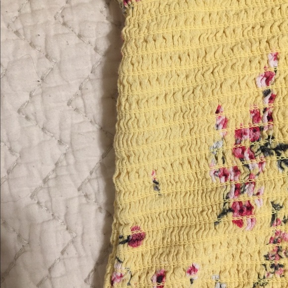 KENDAL & KYLIE JENNER collection: Floral Crop Top - Picture 4 of 4